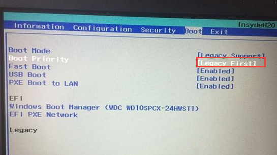 把Boot Priority设置成Legacy First